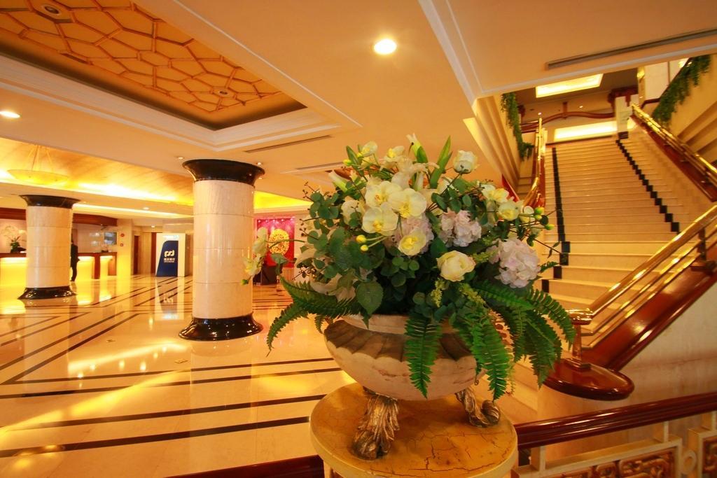 Best Western New Century Hotel Shanghai Eksteriør bilde